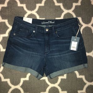 ✨final 💸drop! NWT High-Rise Midi Shorts Dark Wash